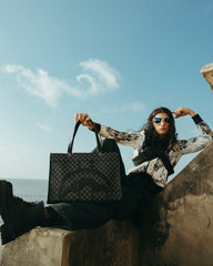 MIDNIGHT CHATEAU TORTUGA TOTE