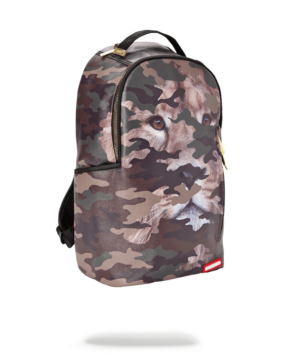 LION CAMO