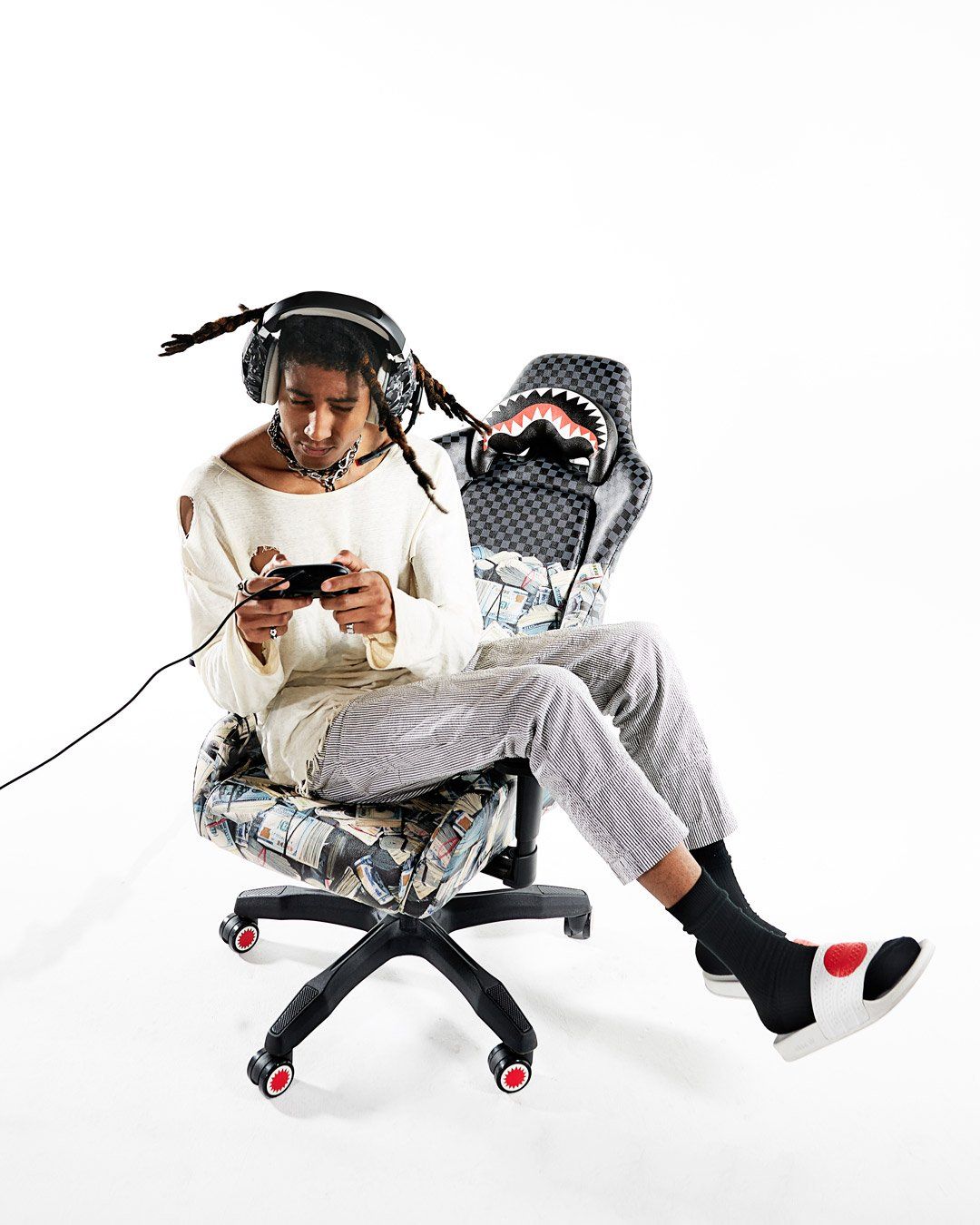 CHECK MONEY GAMING CHAIR - SUPER RARE