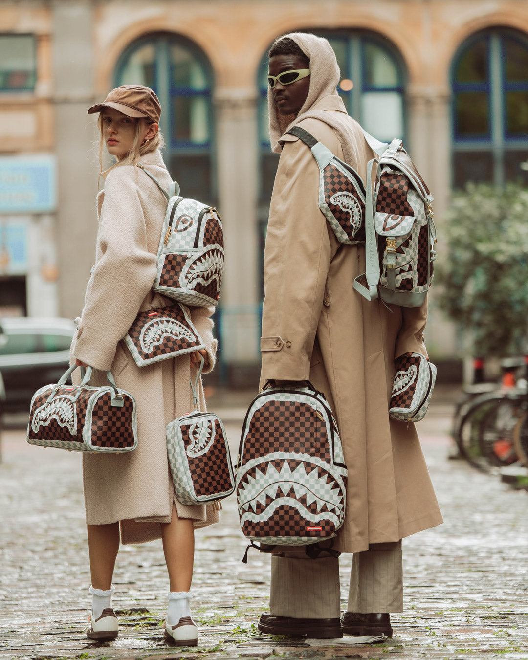 SHARK LEGACY SAVVY CROSSBODY