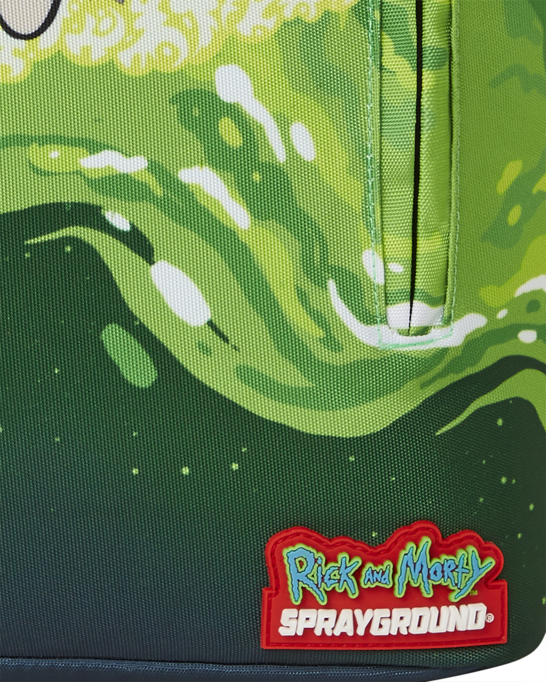 RICK AND MORTY PORTAL SHARK (DLXR)