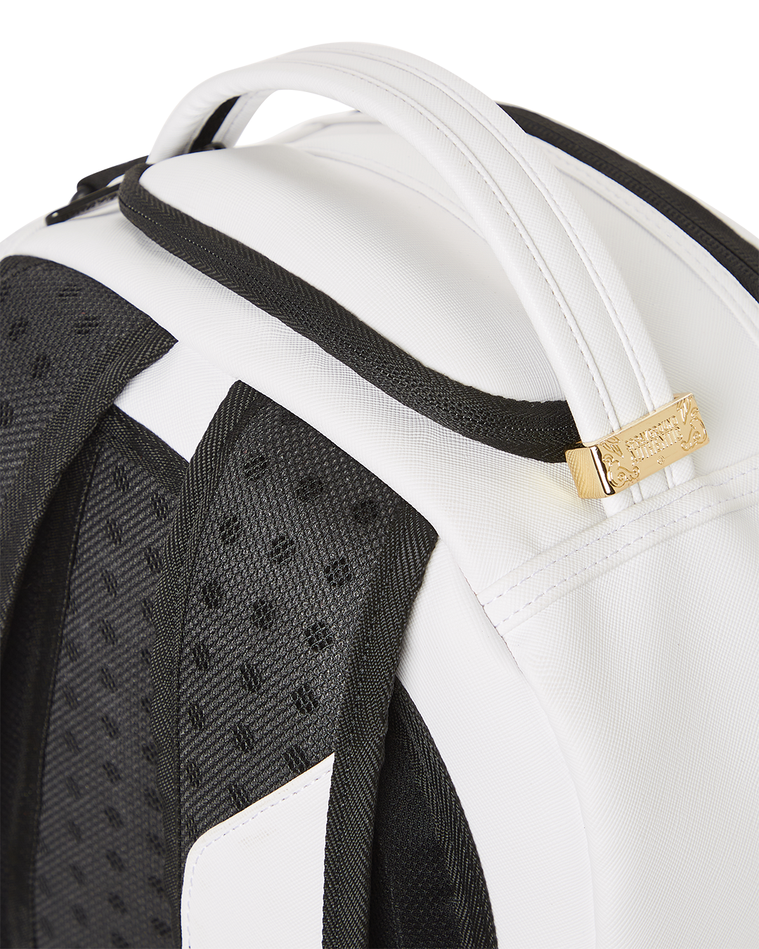 SCREAM SHARK ART PIECE BACKPACK (DLXV)