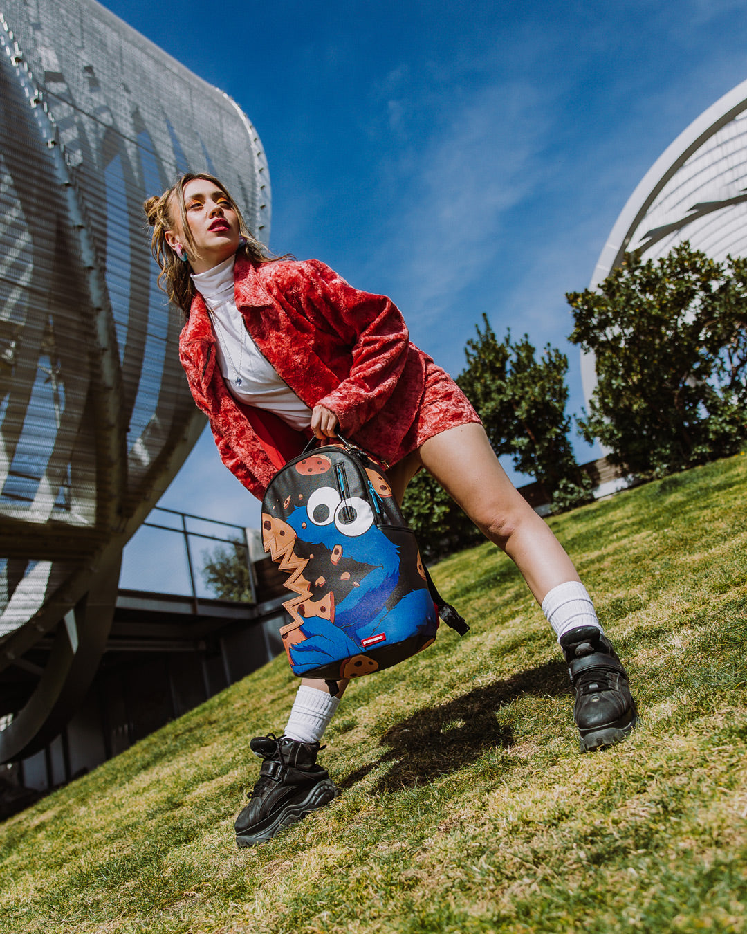 COOKIE MONSTER COOKIE SHARKBITE BACKPACK (DLXV)