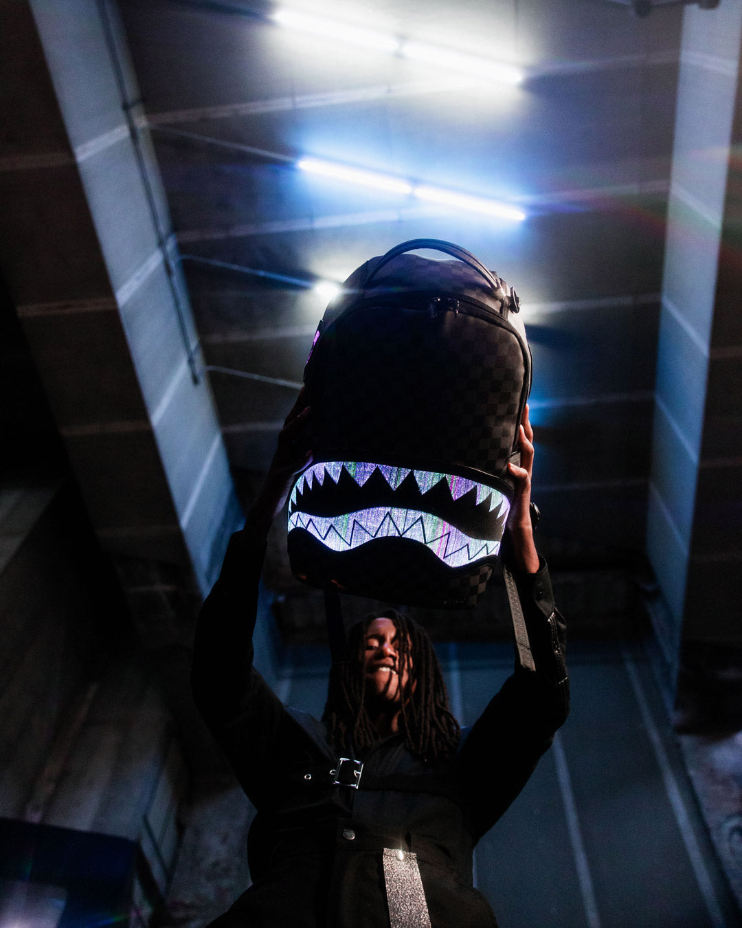 SHARK OPTICS - THE LIGHT SHOW BACKPACK