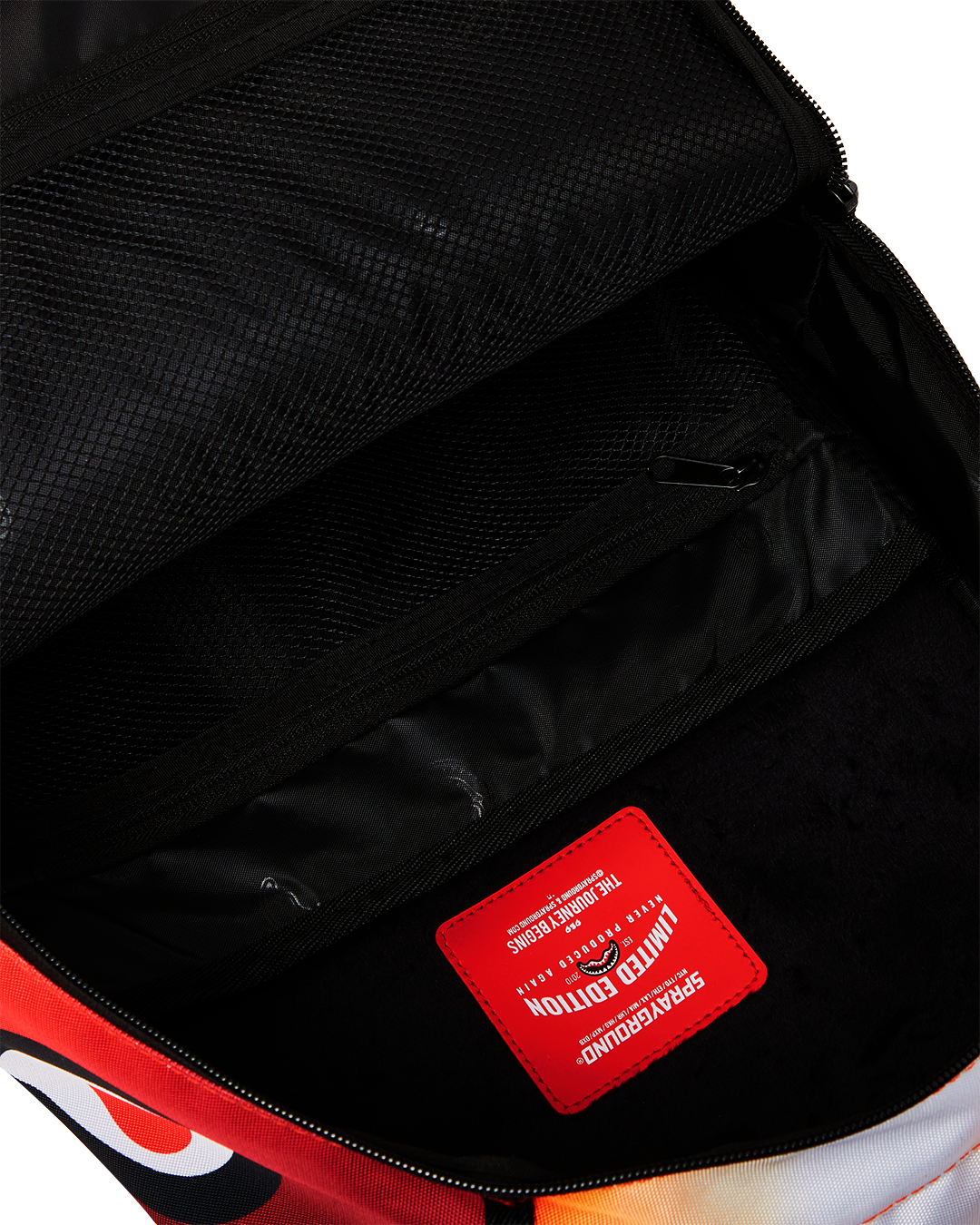 NARUTO VS SASUKE SHATTER DLXSR BACKPACK