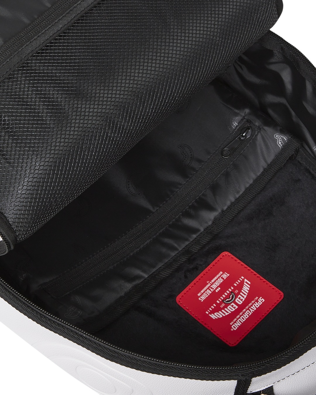 SPRAYSHARKS WORLDWIDE BACKPACK