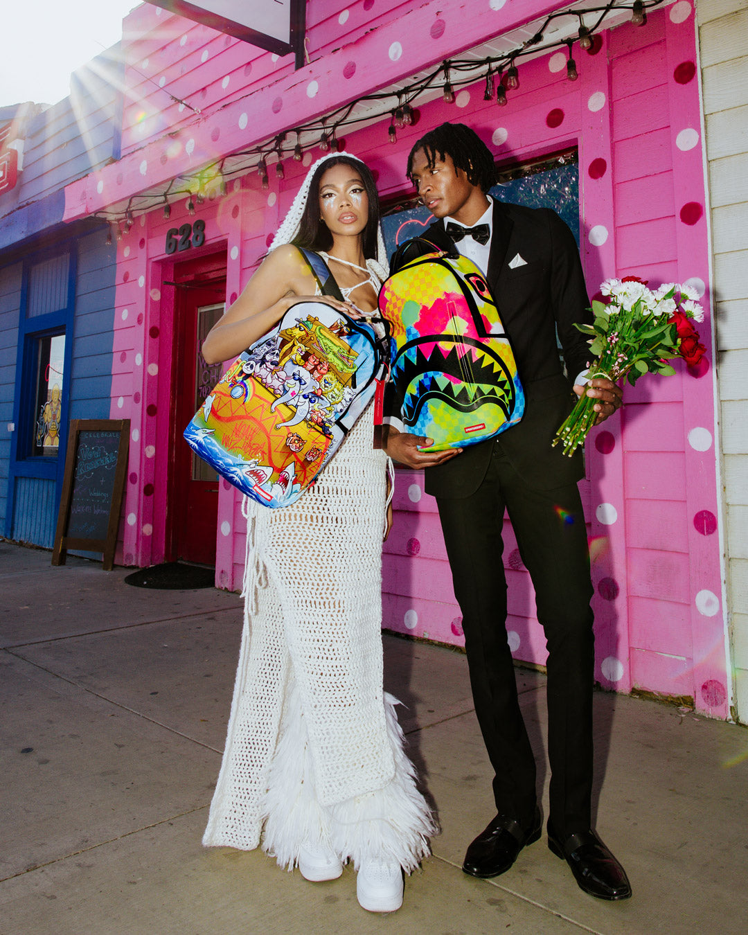 NOAH'S SH-ARK-MOUTH DLXSR BACKPACK