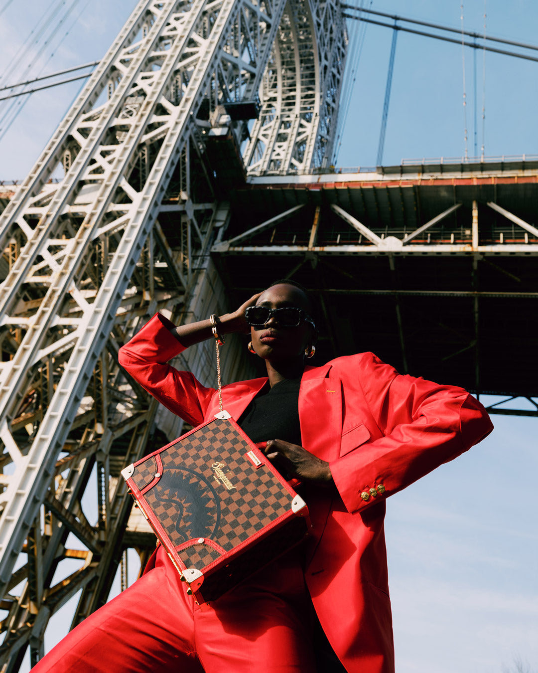 TAKEOVER THE THRONE ATTACHÉ HANDCUFF BRIEFCASE