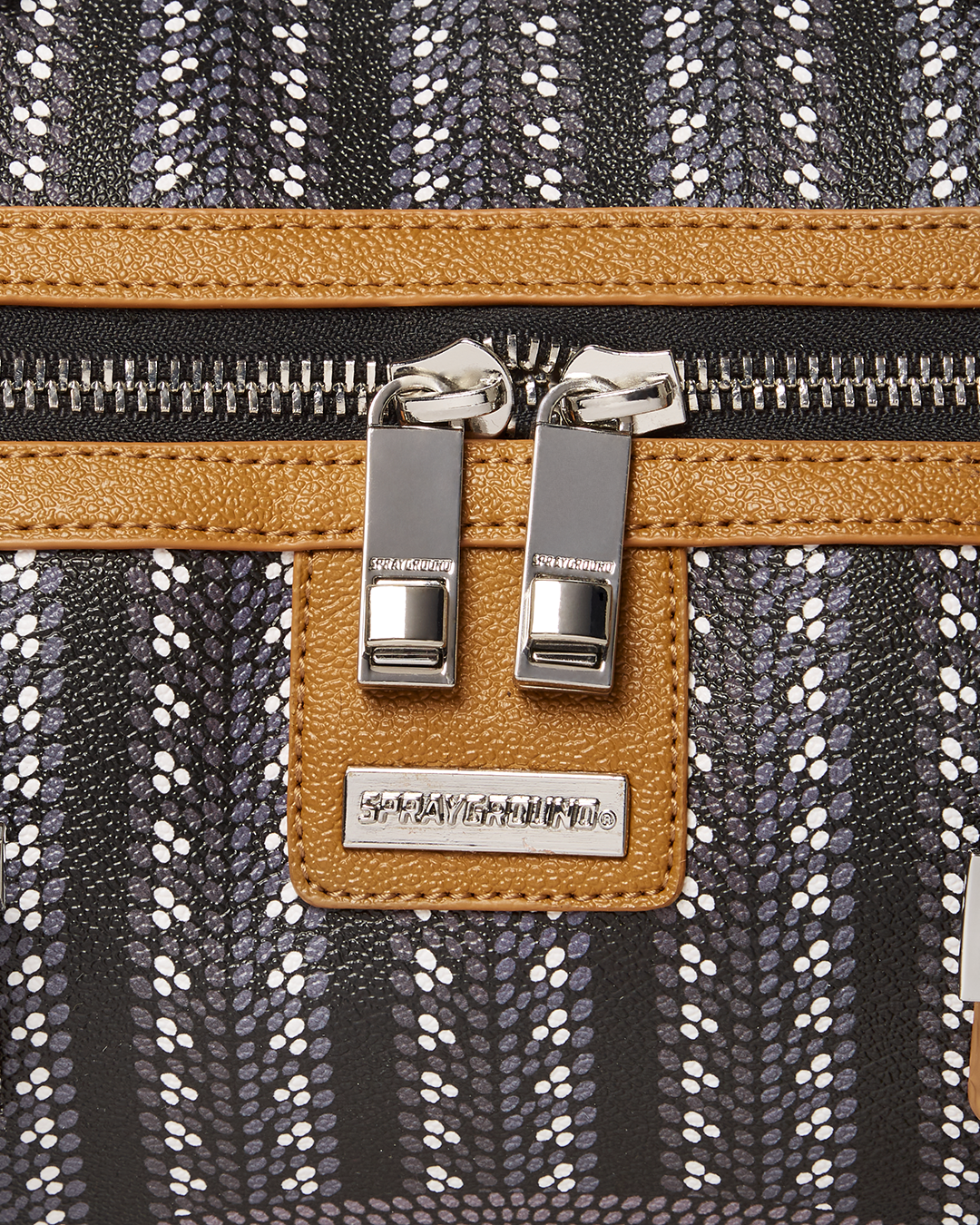 ILLUCHAINS DUFFLE