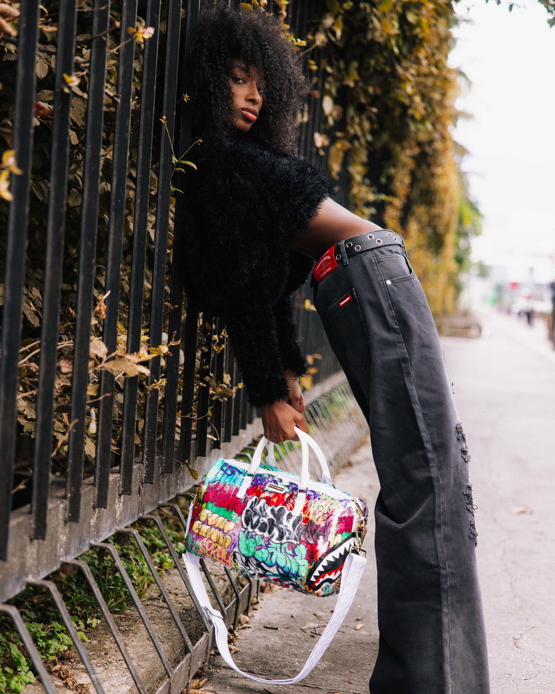 LE MONDE DES GRAFFITIS MINI DUFFLE