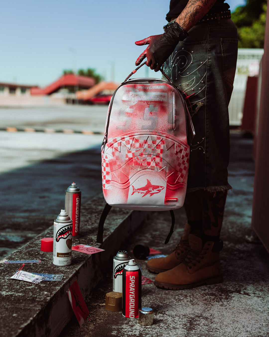 GRAFFITI ARTIST - DESIGN YOUR OWN BACKPACK - 9 STENCILS INCLUDED